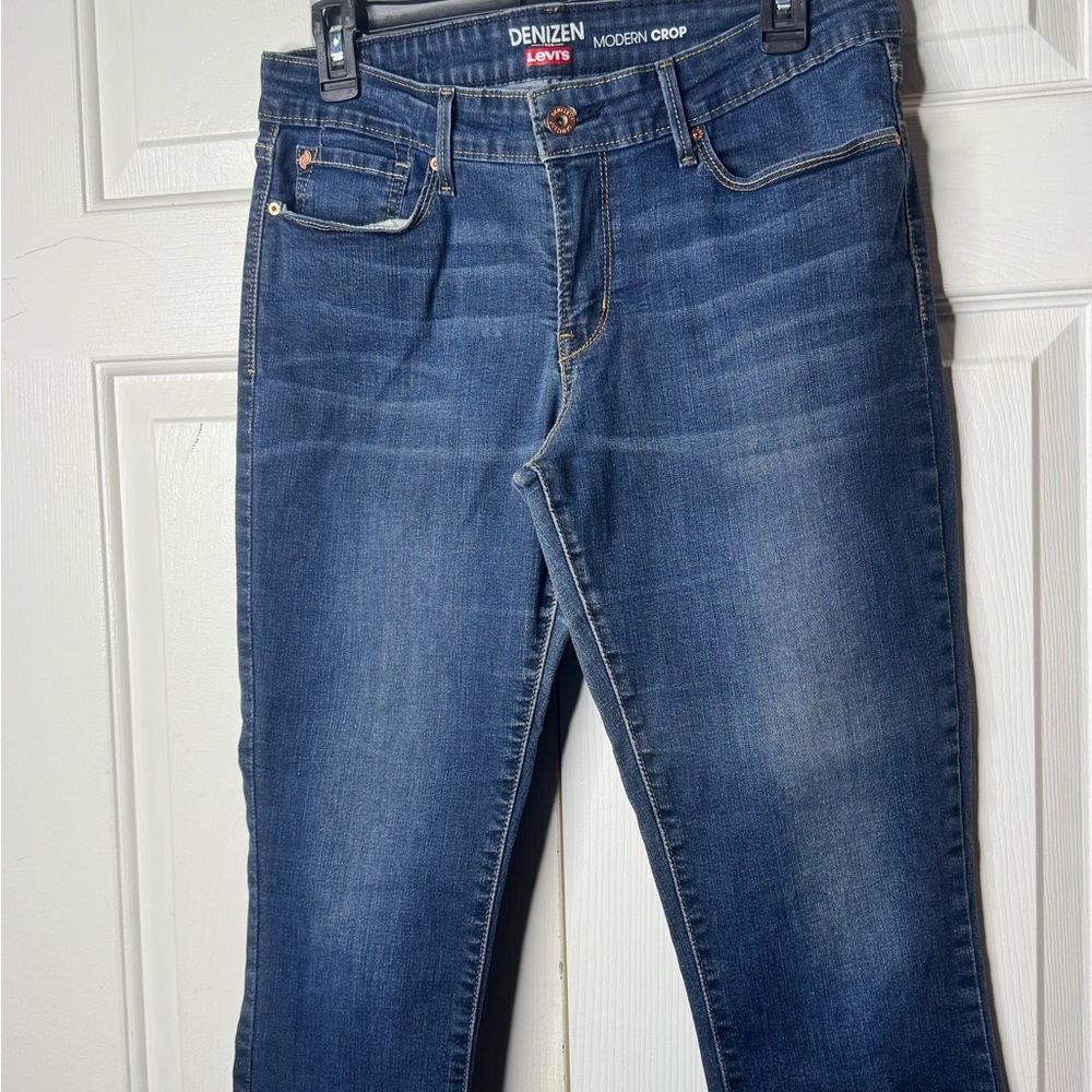 Denizen from Levi's Women's Modern Crop Jeans - Dark Blue - Picture 6 of 16